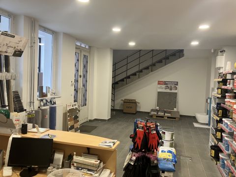 Eladó Üzlethelyiség 1106 Budapest 10. kerület 