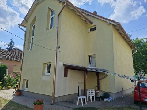 Eladó Ház 7632 Pécs , Kertváros belváros felőli csendes részén
