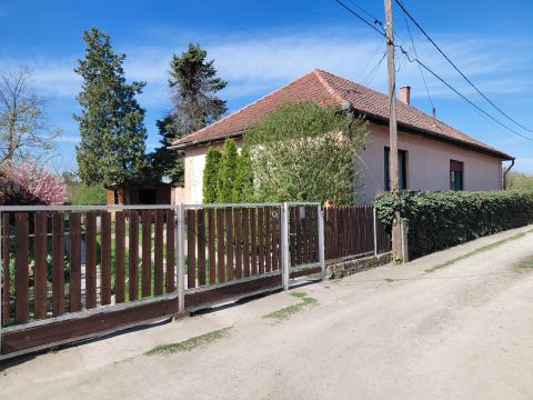 Eladó Ház 2766 Tápiószele 