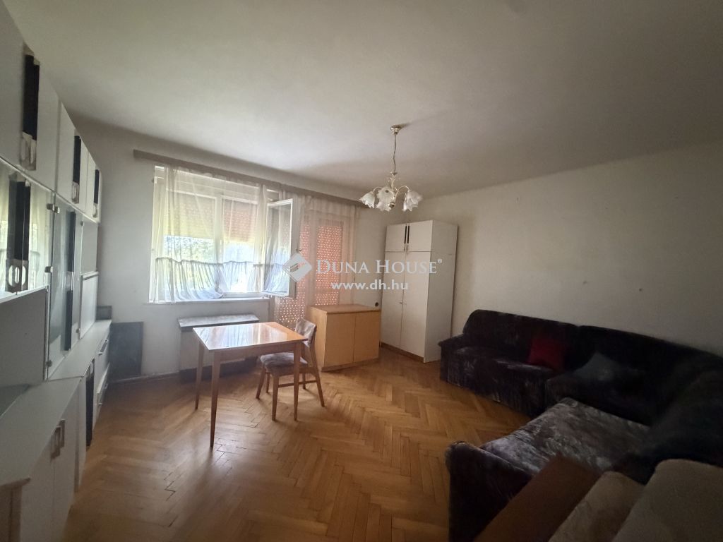 8878 Lovászi — 1/21