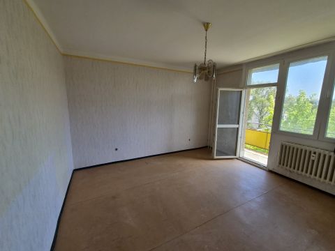 Eladó Lakás 2800 Tatabánya 