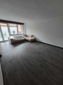 Eladó Lakás 7635 Pécs , POTE feletti lakás-erkélyes lakás garázzsal! 