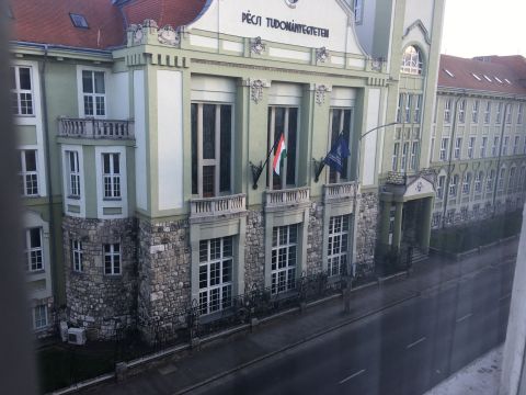 Kiadó Lakás 7621 Pécs 