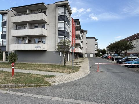 Kiadó Lakás 9700 Szombathely 