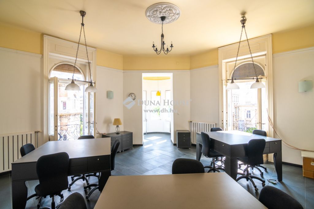 For rent Flat Budapest VI. kerület, 