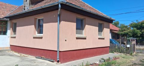 Eladó Ház 2253 Tápióság Közel a játszótérhez