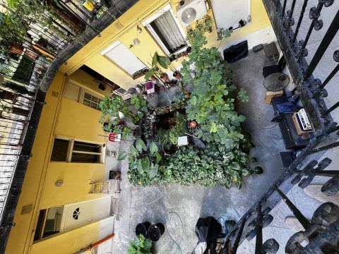 Eladó Lakás 1089 Budapest 8. kerület , Egyetemek közelében osp -felújított,önálló HRSZ
