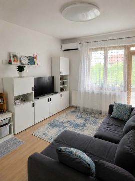 Eladó Lakás 6000 Kecskemét 
