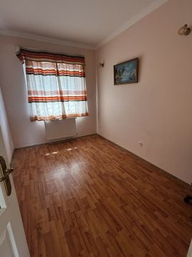 Eladó Ház 4251 Hajdúsámson , Sámsonkert fő utcáján eladó családi otthon