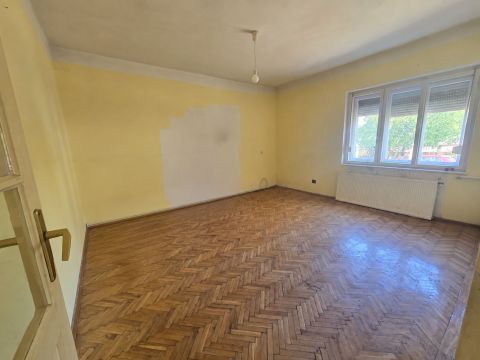 Eladó Ház 4033 Debrecen 