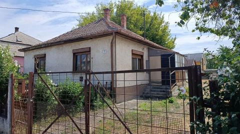 Eladó Ház 2151 Fót 