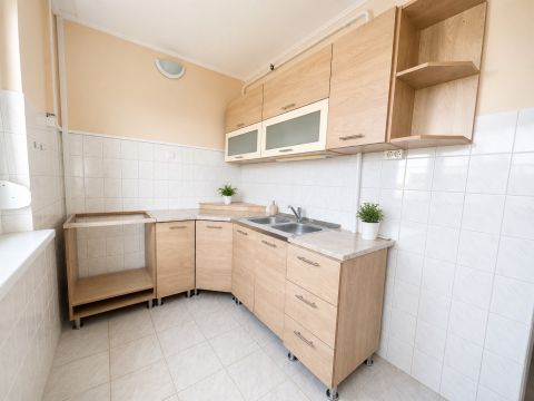Eladó Lakás 6000 Kecskemét , Jól frekventált részen,AZONNAL KÖLTÖZHETŐ LAKÁS