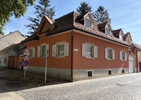 Eladó Ház 2500 Esztergom 