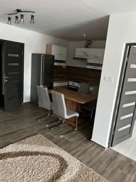 Kiadó Lakás 4200 Hajdúszoboszló Szilfákalja utca közelében, nappali + 1 szobás lakás KIADÓ!