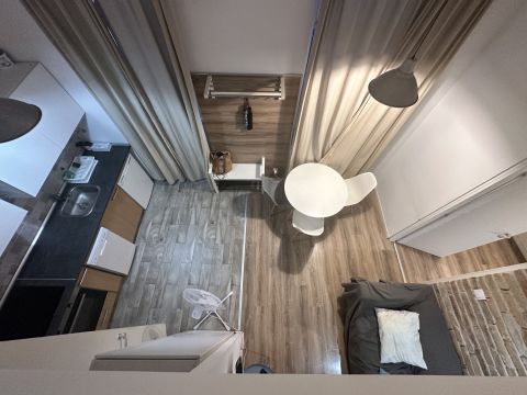 Eladó Lakás 1088 Budapest 8. kerület , Full equiped, accessible home behind the National Museum