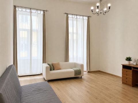 Eladó Lakás 1074 Budapest 7. kerület 