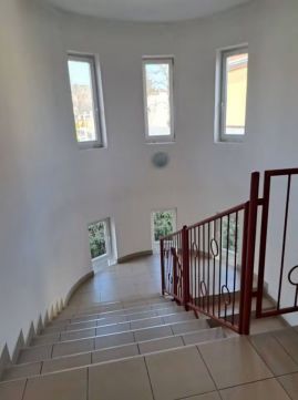 Kiadó Lakás 7622 Pécs 