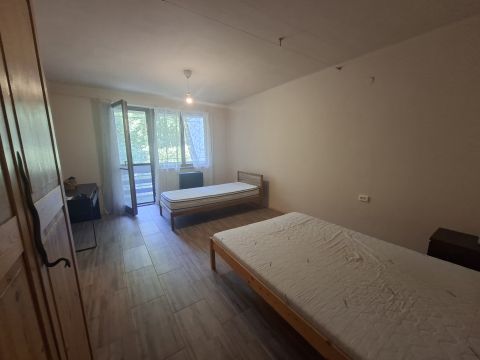 Kiadó Lakás 2100 Gödöllő , Egyetemistáknak erkélyes lakás