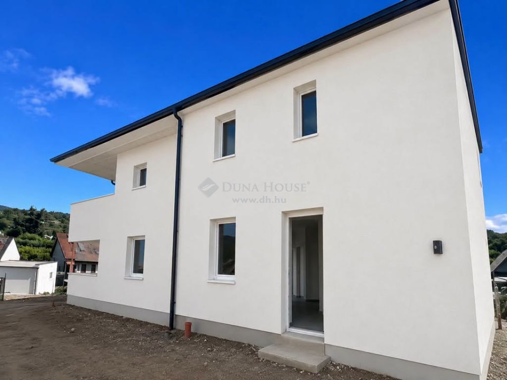 Eladó Ház 2600 Vác, 