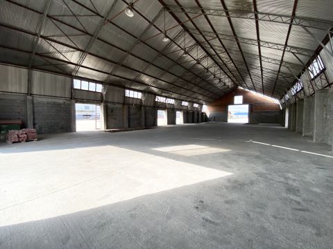 Eladó Telek 9400 Sopron , Ipari telek csarnok épülettel, Sopron keleti részén eladó!