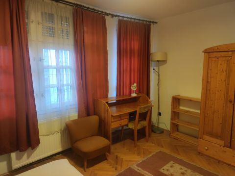 Kiadó Lakás 7621 Pécs 