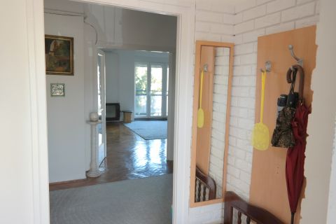 Eladó Lakás 1181 Budapest 18. kerület Szigetelt 2 szintes tégla ház, klíma+udvari beálló*felújítva