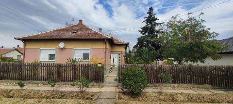 Eladó Ház 5241 Abádszalók 