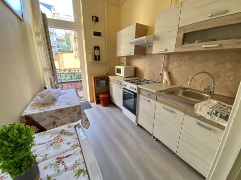 Kiadó Lakás 1089 Budapest 8. kerület 