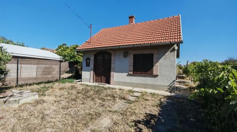 Eladó Ház 2060 Bicske , Galagonyás dűlő