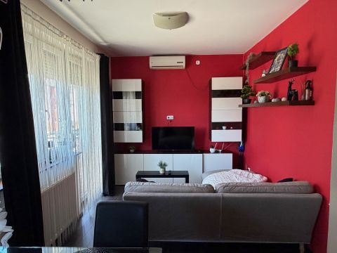 Kiadó Lakás 8200 Veszprém Láhner György utca