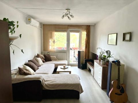 Eladó Lakás 9011 Győr , 9023 Győr, Adyváros