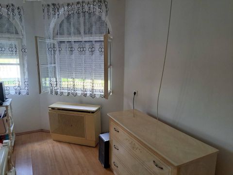 Eladó Ház 8125 Sárkeresztúr Fő út mellett