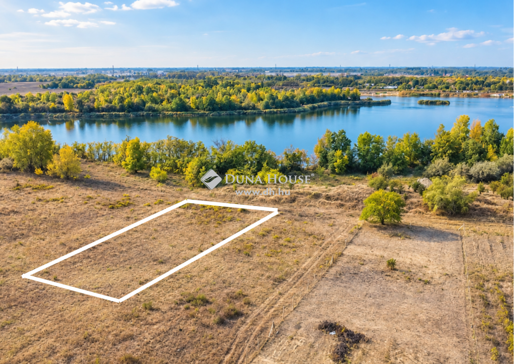 2339 Majosháza , Tópart közeli, panorámás zártkerti telek Majosházán. — 1/3