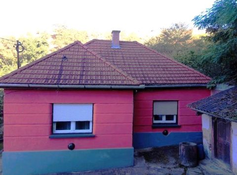 Eladó Ház 2531 Tokod Zsákutca végén