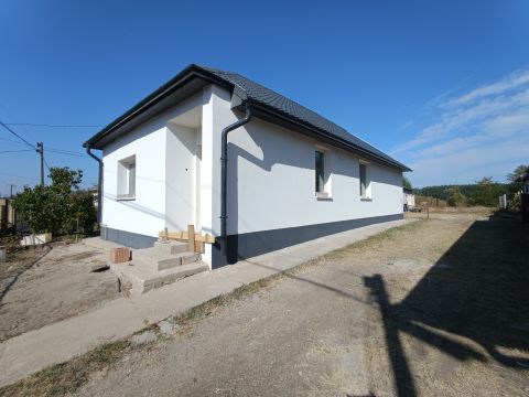 Eladó Ház 2764 Tápióbicske , Tápióbicske Damjanich 