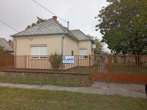 Eladó Ház 2882 Kerékteleki 
