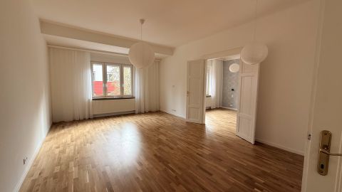 Eladó Lakás 1132 Budapest 13. kerület Elegáns, 2 szobás, gardróbos lakás liftes társasházban