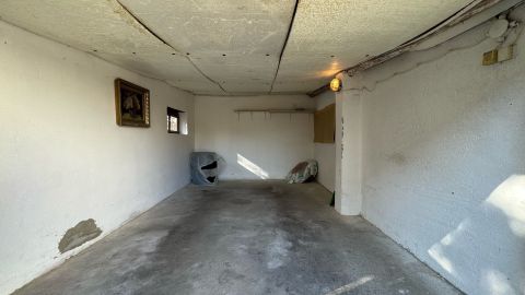 Eladó Parkoló 4400 Nyíregyháza ,  Eperjes utca közelében