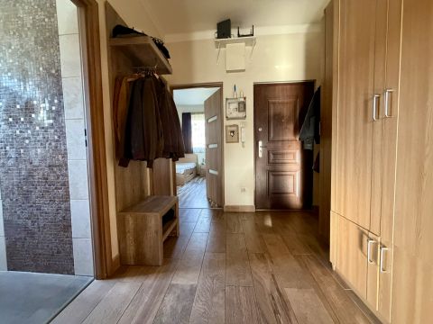 Eladó Lakás 1145 Budapest 14. kerület Stílusos, amerikai konyhás lakás, élhető terekkel!