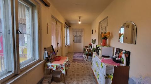Eladó Ház 6120 Kiskunmajsa , Eladó nagy családi ház Kiskunmajsán a Fő utcához közel